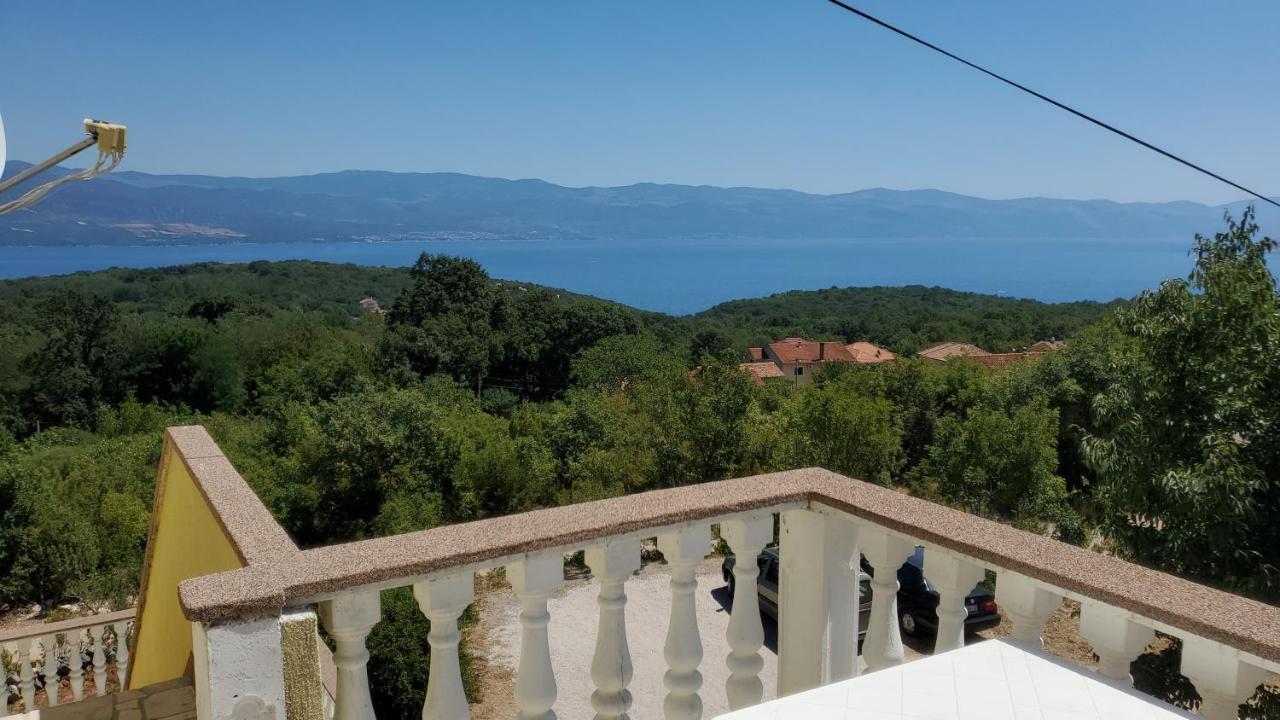 Hilltop Villa Risika Eksteriør bilde